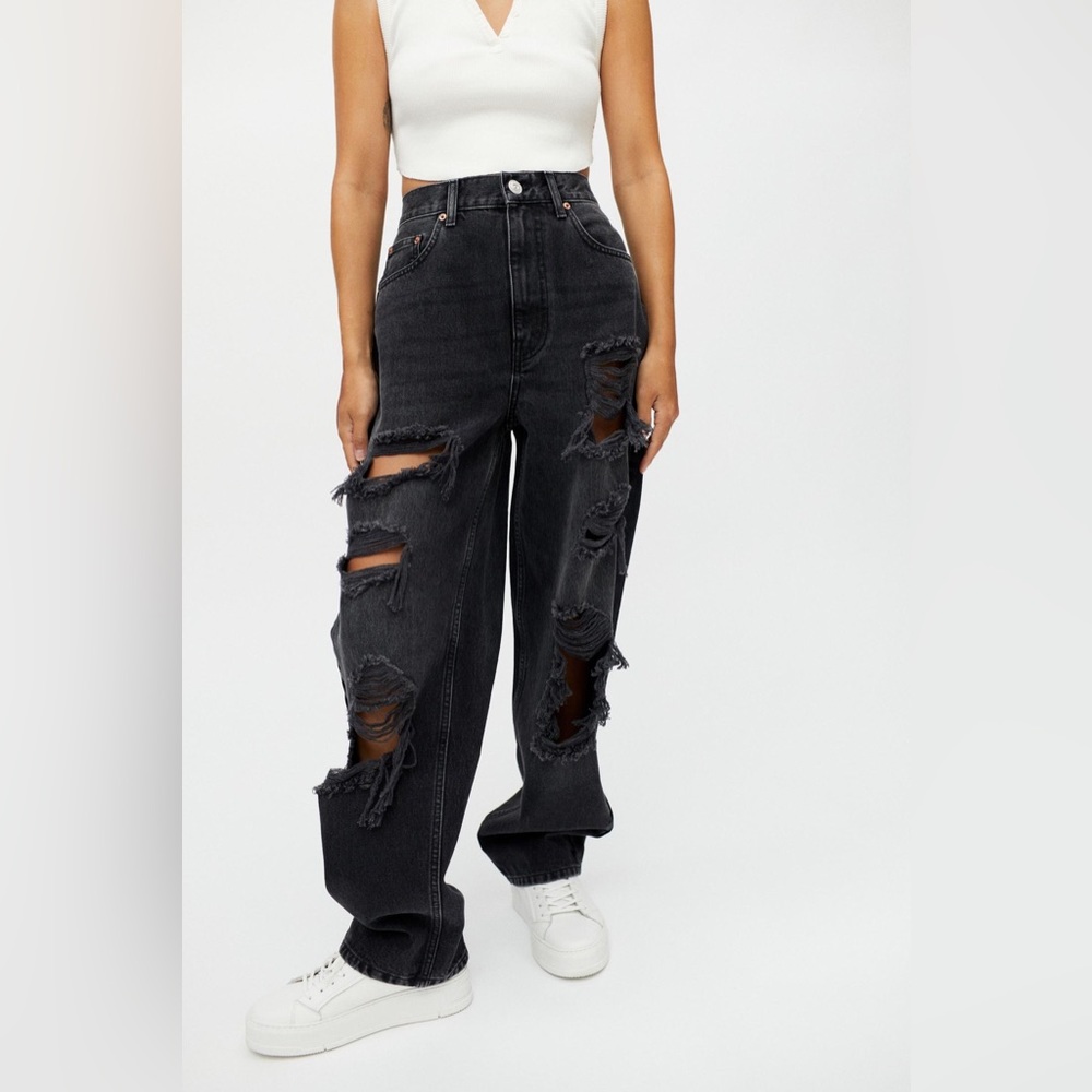 HIGH RISE BAGGY DISTRESSED JEANS